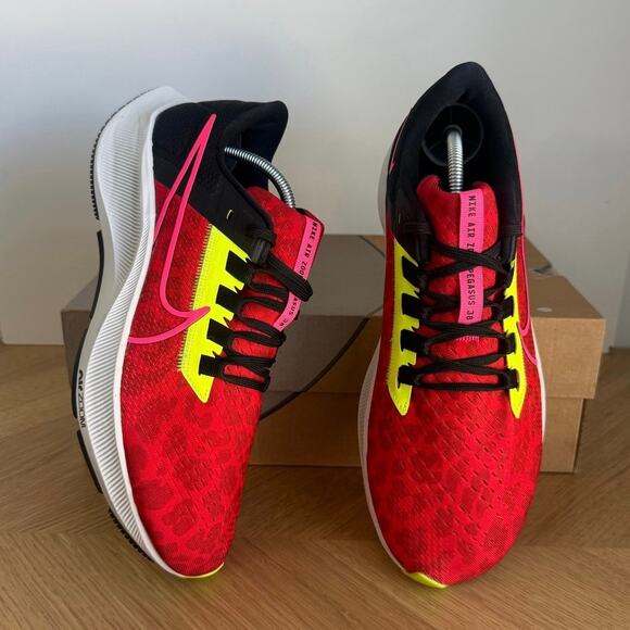 Nike Air Zoom Pegasus 38 LE ‘Chile Red’ Women Running Sneakers - SZ 9 - Picture 5 of 12